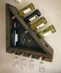 Rustically sophisticated design, that will suit classical here we have a reclaimed wood wine rack frame. Rustic Reclaimed Wood Wine Rack Rustikale Weinregale Weinregal Ideen Selbstgemachtes Weinregal