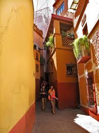 We did not find results for: Foto Arte E Historia Callejon Del Beso Guanajuato Mexico El Callejon