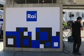 The radiation destroys thyroid cells, both cancerous and normal thyroid cells, with minimal effects on the rest of your body. Kunstdiebstahl Bei Der Italienischen Rai