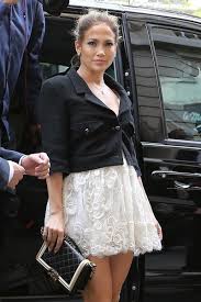 Ținuta danei budeanu a pus fanii pe jar. Jennifer Lopez In A Dana Budeanu Dress Fashion Celebrity Fashion Trends Elegant Fashion