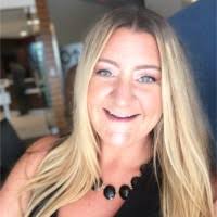 Marisa Chamberlain's Instagram, Twitter & Facebook