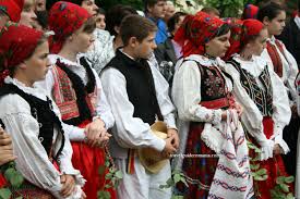 Obiceiuri Si Traditii In Cultura Romaneasca