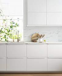 With their range of heights, widths, depths and colors, our tall kitchen cabinets can fit in pretty much any kitchen. Veddinge White Door 60x80 Cm Ikea
