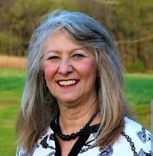 Cheryl Motter's Instagram, Twitter & Facebook