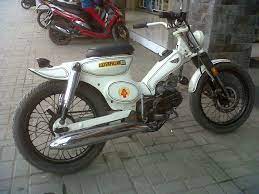 Biar jelas, silahkan sobat lihat gambar modifikasi motor honda grand dibawah. Wallpaper Sepeda Motor Klasik Modifikasi Honda Grand Klasik 960x720 Wallpaper Teahub Io