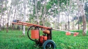 Mesin pemotong rumput dibagi menjadi beberapa jenis berdasarkan cara penggunaan, rotasi, dan. Grass Cutter Alat Potong Rumput Modifikasi Alat Dukung Ke Dorong Ciptaan Mahasiswa Unja Tribun Jambi