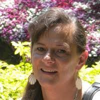 Carolyn Reisinger's Instagram, Twitter & Facebook