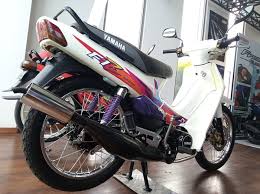 Heboh motor jadul yamaha 75 ikut dragbike 201m dragbike via www.youtube.com. Nostalgia Dealer Ini Pajang Motor 2 Tak Jadul