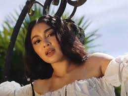Jun 16, 2021 · nadine lustre flaunts her famas best actress trophy for the movie 'never not love you' produced by viva films. Why Is Viva Artists Agency Suing Nadine Lustre Preen Ph