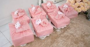 Cara paling mudah membuat hantaran handuk bentuk bunga. 44 Gambar Hidden Hantaran Apa Kelebihan Guna Konsep Idea Hantaran Tersembunyi Sayidahnapisahdotcom