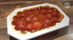 2 poppadoms, 1 mango chutney starters: Curryking Von Meica Wirklich Der King Of Currywurst