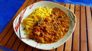 Schwabische Linsen Mit Spatzle Und Saitenwurstchen Von Krollekopp Chefkoch Rezept Linsen Mit Spatzle Schwabische Linsen Saitenwurstchen