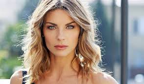 Chi è Martina Colombari, chi è Achille Costacurta? Età, professione, Moda,  Milan, influencer, Pechino Express