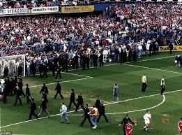 Andrew devine, from mossley hill, was 22 years old when he went to watch liverpool take on nottingham forest in the fa cup semi final played in sheffield on 15 april 1989. M42q0xwj0xquhm