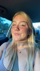 Paige Vanhorn's Instagram, Twitter & Facebook