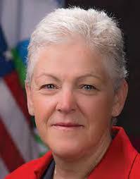 Ashley Cottingham's Instagram, Twitter & Facebook