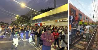 Por nueva falla en la línea 12 del Metro desalojan a cientos de usuarios