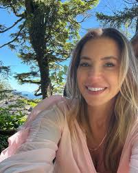 Deanna With Love Coaching