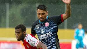 Debido a esto, el defensor no podrá estar presente en el duelo del mediodía de este. La U De Chile Quiere Repatriar A Gonzalo Jara Marca Com