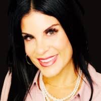 40+ "Kellie M." profiles