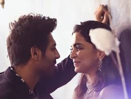 Along with deepika, sara ali khan and shraddha kapoor have bollywood actor ranveer singh, the husband of deepika padukone, has asked the narcotics control bureau (ncb) whether he can be present. Watch Kartik Aaryan Seems Mesmerised By Deepika Padukone And We Wonder What S Husband Ranveer Singh S Reaction