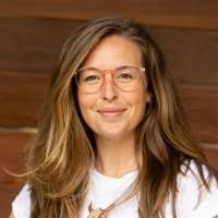 300+ "Lindsay Moore" profiles