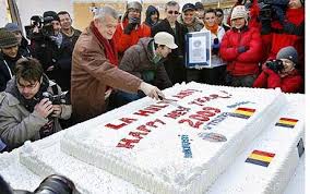 Biggest oreo chocolate cake recipe prepared by our grandpa | oreo biscuit cake recipe. World S Heaviest Cake Sets New Guiness World Record In Bucharest