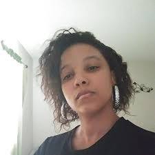 Tia Mccray's Instagram, Twitter & Facebook