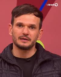 Para o Padre Patrick Fernandes, o amor vai além da ideia romântica, é sobre  se doar para o outro. E pra você, o que é o amor? 🫶🏻 Assista ao  #SemCensura na íntegra no canal da TV Brasil no YouTube, no ...