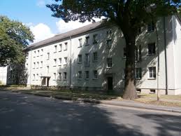 Heute ist sandow das günstigste stadtviertel in cottbus. 3 Zimmer Wohnung Zu Vermieten Sielower Landstr 90 03044 Cottbus Schmellwitz Mapio Net