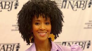 La mujer empoderada es la que entiende que la belleza no es lo que los  demás dicen, sino ella misma cuando se siente hermosa”