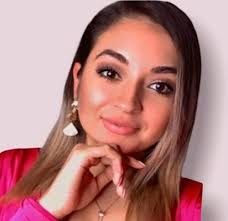 Tania Russell's Instagram, Twitter & Facebook