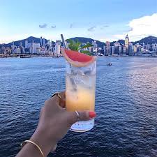 Stunning views of hong kong and victoria harbor: Rooftop Outdoor Bars The Best Places To Drink And Dine With A View