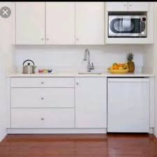 Lemari dapur minimalis jati merupakan lemari dapur minimalis dari bahan kayu jati berkualitas, kayu jati kering dari tpk perhutani untuk produk furniture jepara berkualitas dan tahan lama. 25 Lemari Dapur Minimalis Dari Kayu Pics Konstruksi Sipil