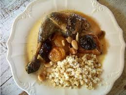 Tajine De Pintade Aux Abricots Et Fruits Secs Tajine Cuisine Plat Principal