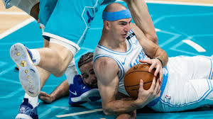 Recently, lebron james talked about what caruso brings to the table. Alex Caruso Appeared In The Clutch For The Los Angeles Lakers To Survive Against The Charlotte Hornets Nba Com Argentina World Today News
