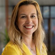 Daar sta ik dan: Amsterdam Centraal, tram 26. Voor de laatste keer op weg  naar de communicatiestudenten van Hogeschool Inholland. Wat een rit was  het! De afgelopen zes maanden heb ik de