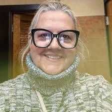 Four years ago today, I met my husband for the first time and he's made me  happy every day since. I don't know where I'd be today without my rock, my  motivator,