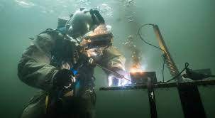 The recent tweet has since received over 16,400 retweets and 12,600 likes. Underwater Welder Archives Tvet Jpk Skm Vto Ppt Noss Induksi Urise
