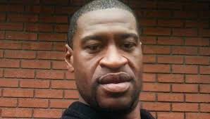 Footage of the arrest on 25 may shows a white police officer, derek chauvin, kneeling on mr floyd's neck while he was pinned to the floor. Chauvin Verdict Guilty Guilty Guilty Must Read Alaska