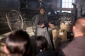 Aisha hinds is an american television and film actress. Underground Aisha Hinds Goes Solo In Special Episode