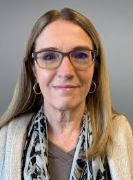 Lori Downs's Instagram, Twitter & Facebook