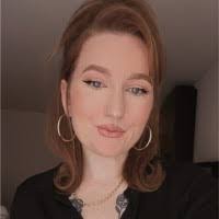 Amber Carnell's Instagram, Twitter & Facebook