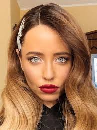 Надя дорофеева представила свежую видеоработу. Nadya Dorofeeva Foto Biografiya Lichnaya Zhizn Novosti Pesni 2021 24smi