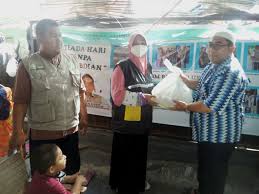 Uraian tugas petugas surveilans 1. Ipsm Bireuen Bagikan Sembako Kepada Perempuan Petugas Kebersihan Kabar Bireuen
