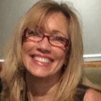 Danielle Devarne's Instagram, Twitter & Facebook