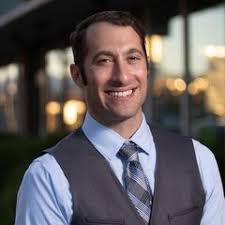 Luke Lauer's Instagram, Twitter & Facebook