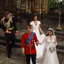 Последние твиты от kate middleton (@katemiddleton02). Prinz William Und Kate Middleton Heiraten Bilder Und Fotos Der Hochzeit Aus Der Kirche Leute
