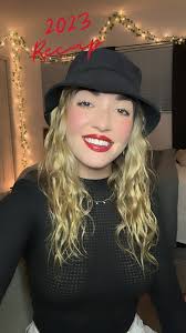 Carly Storms's Instagram, Twitter & Facebook