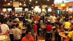 There are many kinds of food you can try from the various stalls. Popular Food Court Ming Tien Is Back